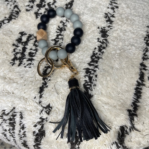 Accessories - Beaded Keychain Wristlet Bracelet w/ Black Tassel + Gold Hardware Boutique